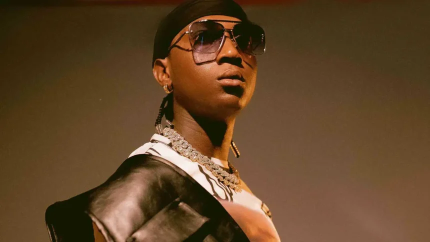 Singer Bella Shmurda breaks down in tears, alleges m Lagos property scam