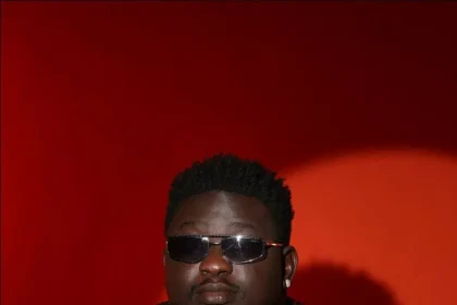 ‘Song wey no be your own’ — Wande Coal drags Davido over unreleased verse